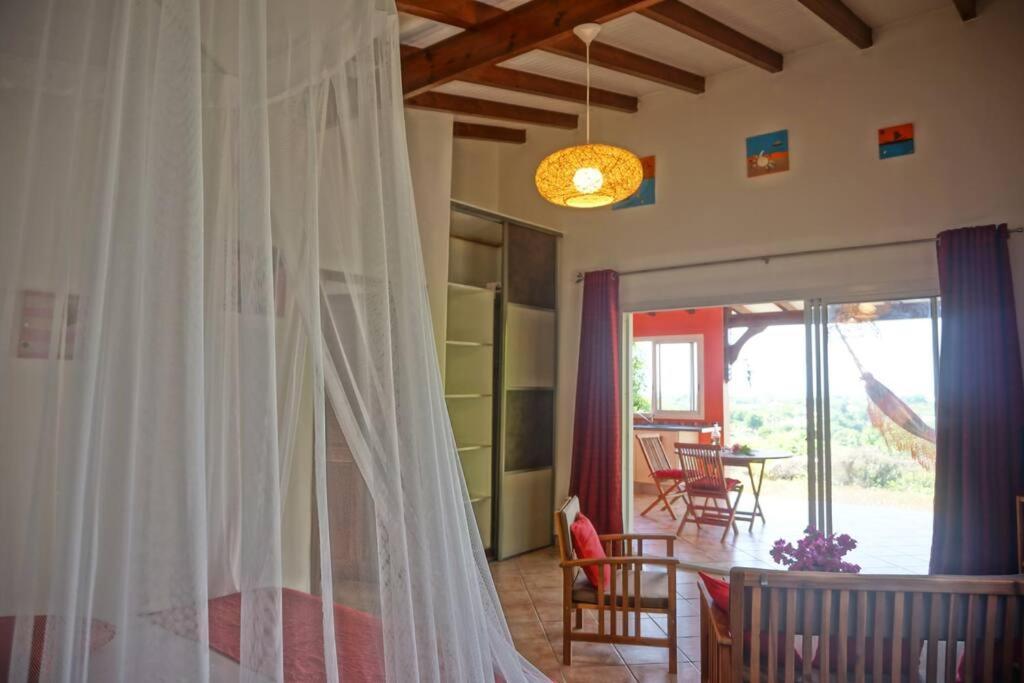 Ti Coin Relax Bungalow Vue Mer Piscine Privee Сен Франсоа Екстериор снимка